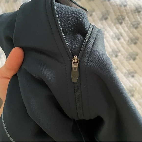 Columbia Omni-Wick Quarter Zip - Picture 8 of 10